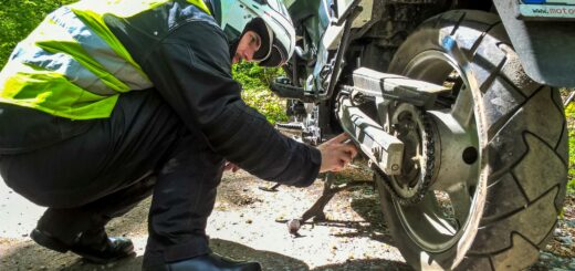 Suzuki V-Strom service si accesorii aventura touring moto - Dusi.ro