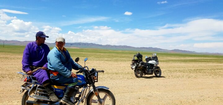 Khovd, Uvsiin Khar Us Lake, Ulgii